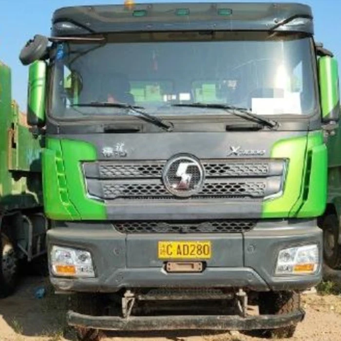 Autocarro con cassone ribaltabile SHACMAN 8x4